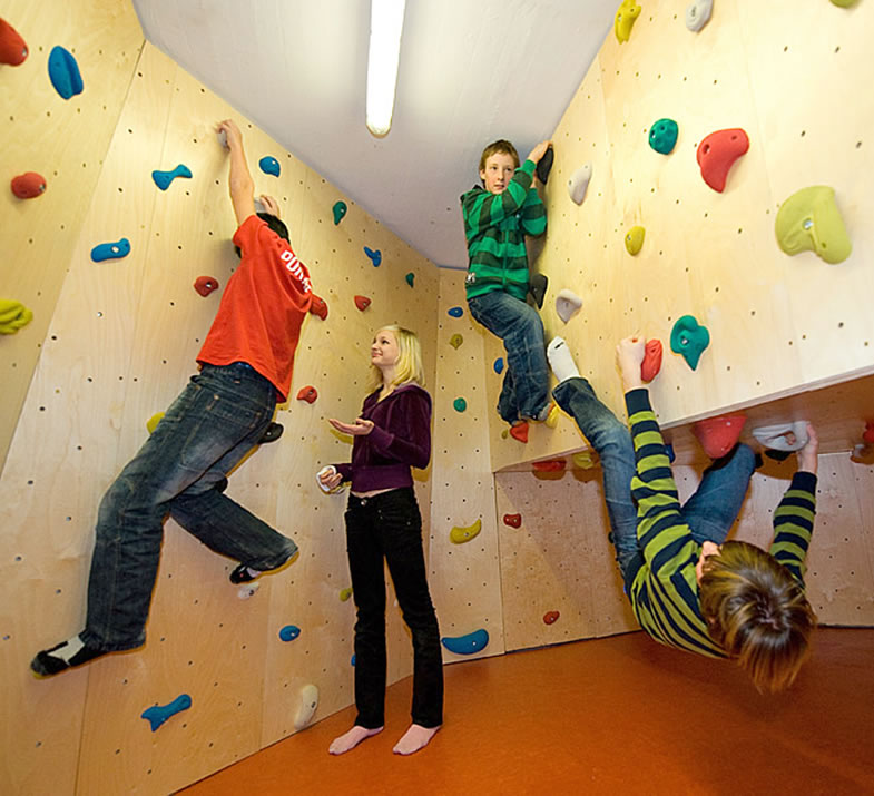 Boulderwand in der Jugendherberge