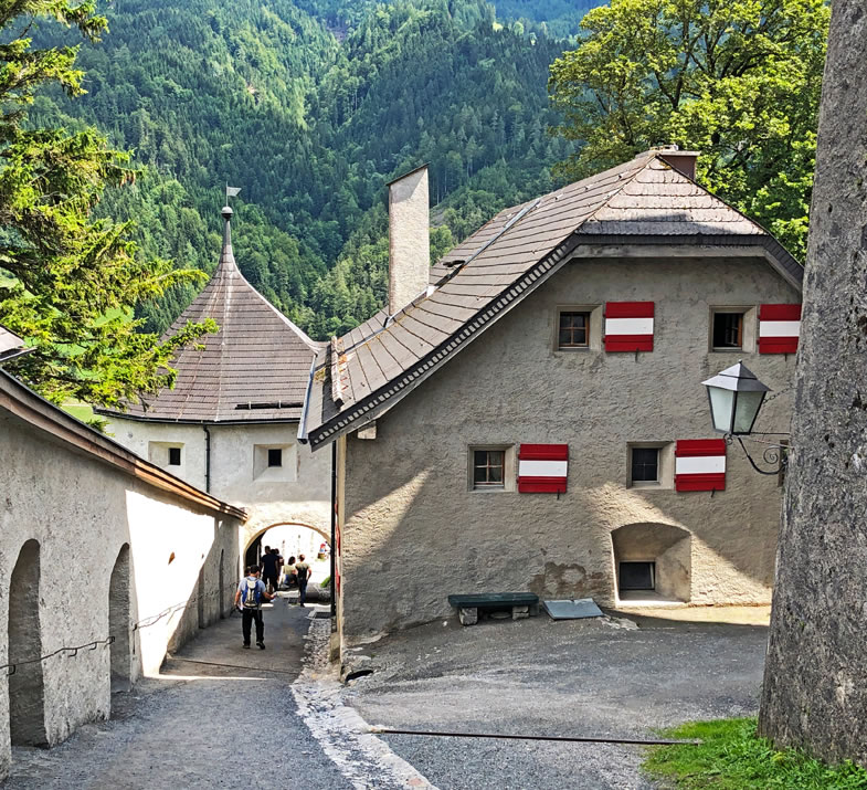 Führung durch die Burg Hohenwerfen