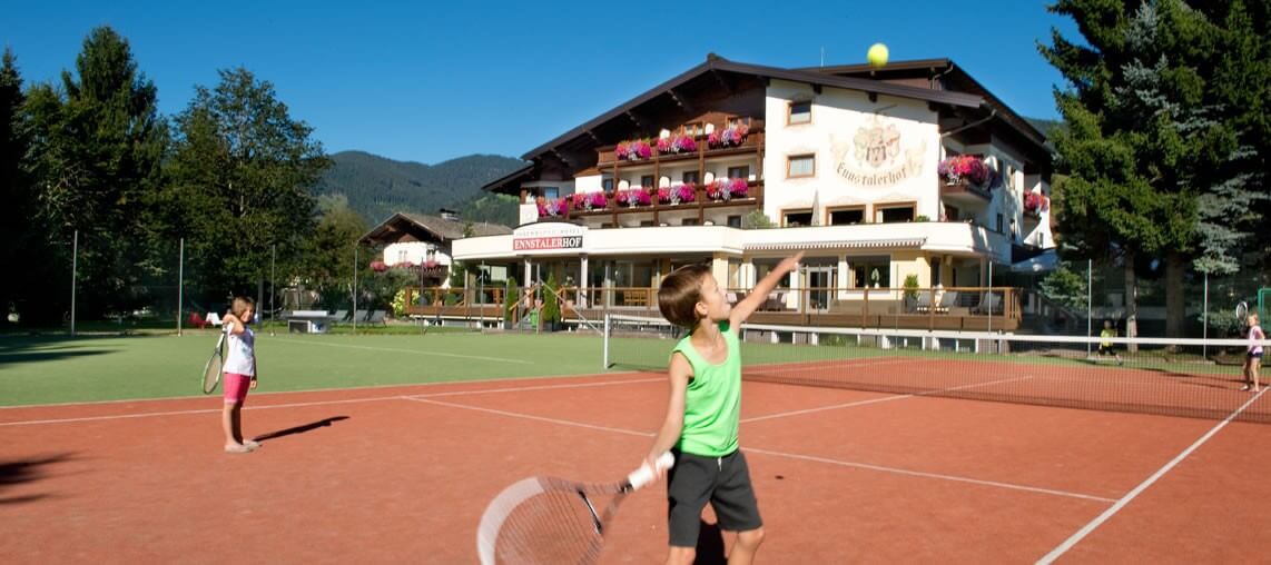 Tennisplatz beim Jugendgästehaus