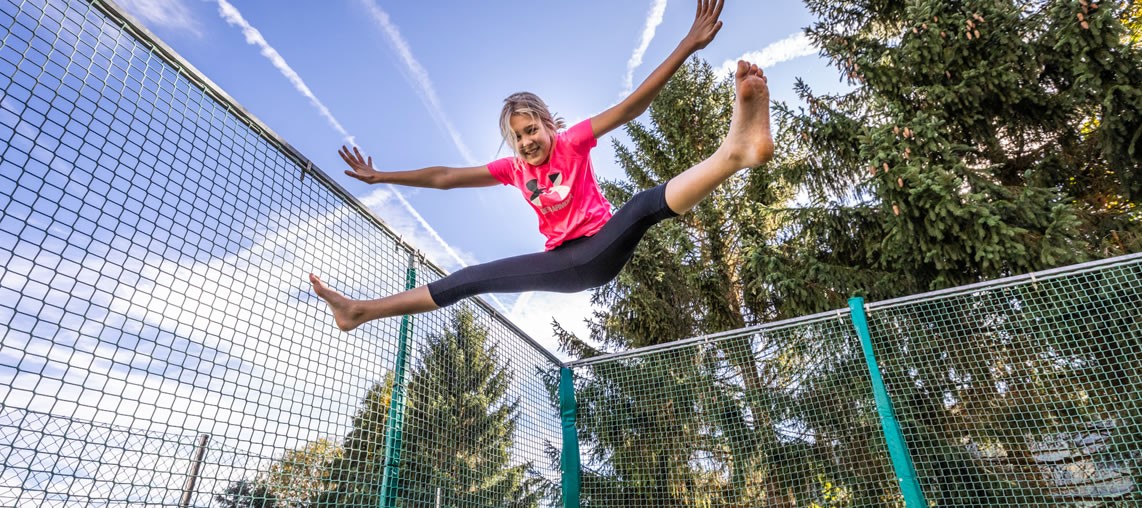 Trampolin springen beim Schullandheim