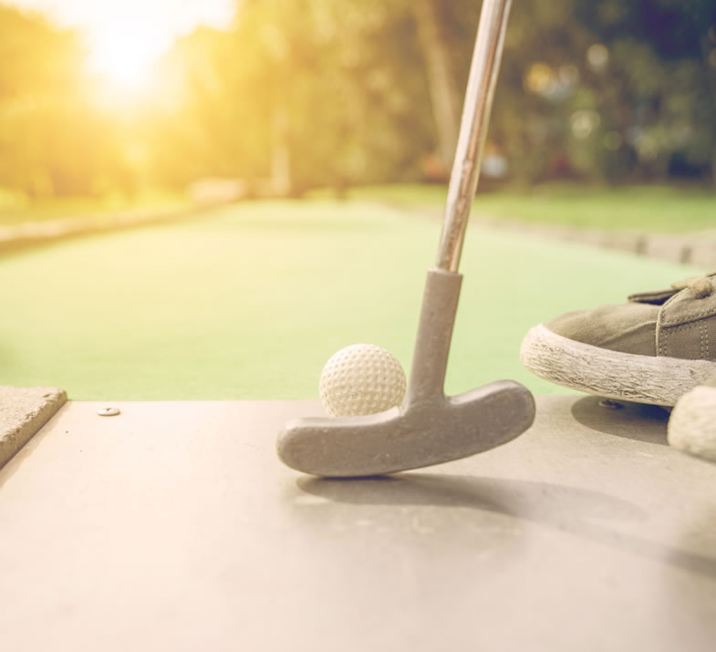 Minigolf spielen
